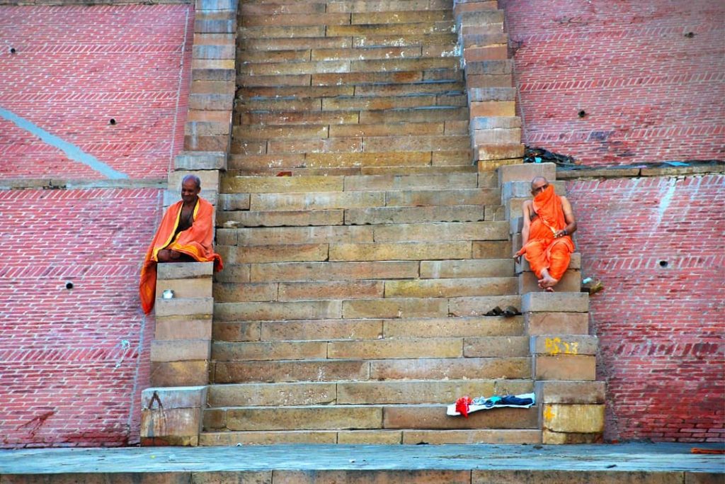 #india #varanasi #stairs #urbanexplorer #natgeopeople #travelphotography #traveling #mytravelgram #worldtravelpics #travelblog #worldtravel #travel #instatravel #igtravel&hellip;