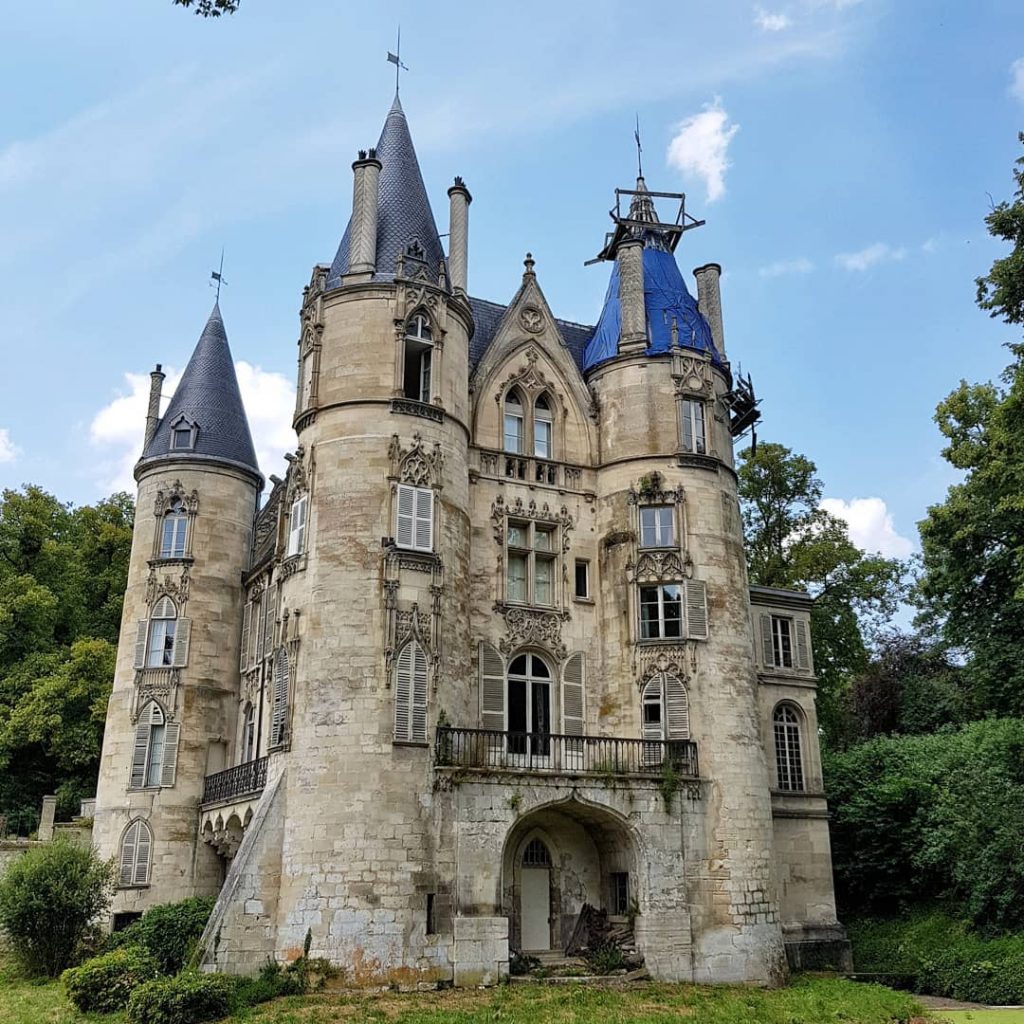 Fairytale castle . . . . . . #france #castles #castle #visitfrance #fairytale #building&hellip;