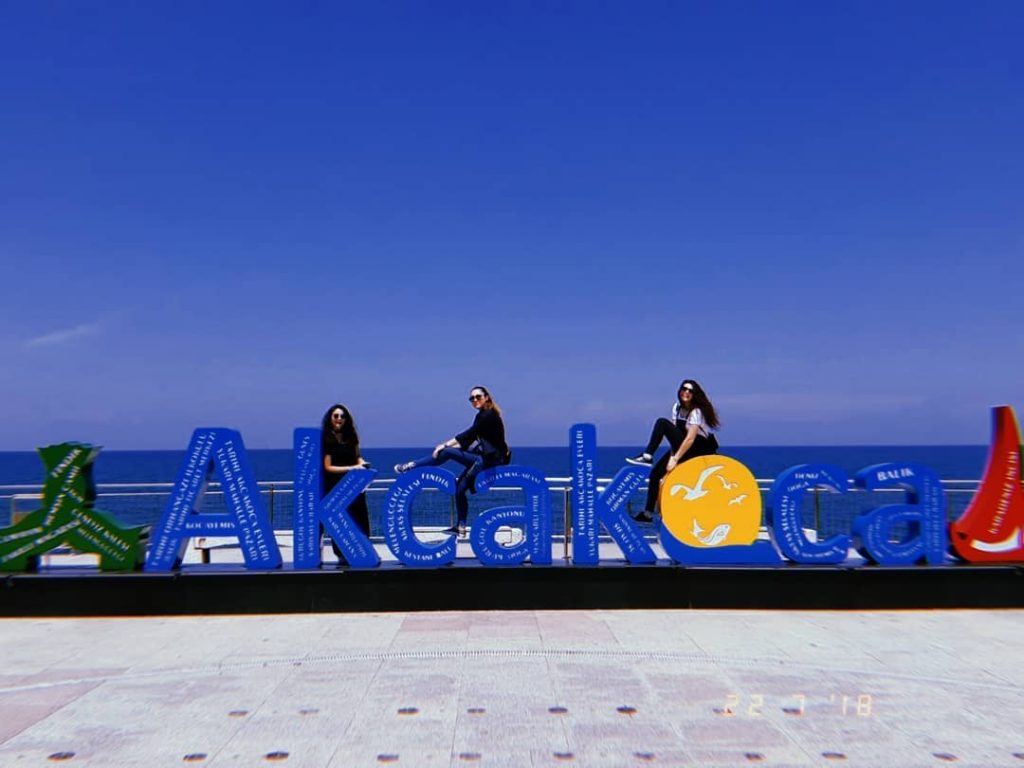 young,dumb&broke but happy ___ #akcakoca #akcakocabelediyesi #duzce #bolu #turkiye #karadeniz #manzara #doga #deniz #turkey&hellip;