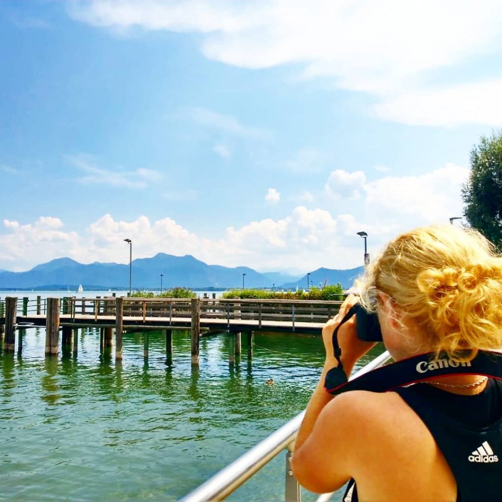 Urlaub Tag 2von 14 am Chiemsee #chiemsee #bavaria #holiday #tripstagram #travelblogger #passport #adidas #canon&hellip;