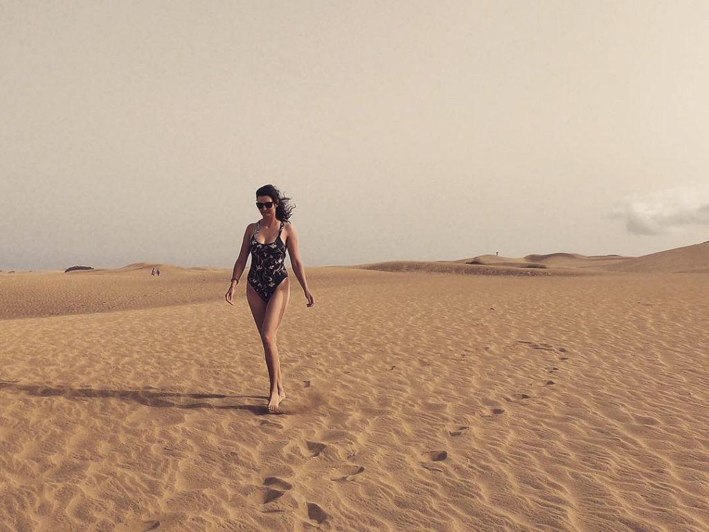 Dunas De Maspalomas@bne_sim #girlsdreamtravel #traveldreamseekers #iamtb #speechlessplaces #damestravel #canaryisland #travellikeagirl #wearetravelgirls #visitmaspalomas #canaryislands #girlswhofly&hellip;