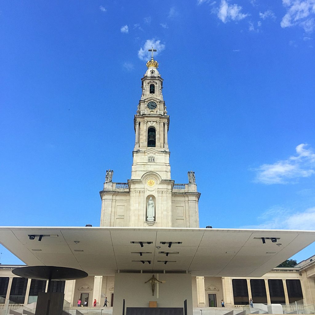 ???????? Fátima, antigamente uma cidade isolada, é hoje em dia um dos centros de&hellip;