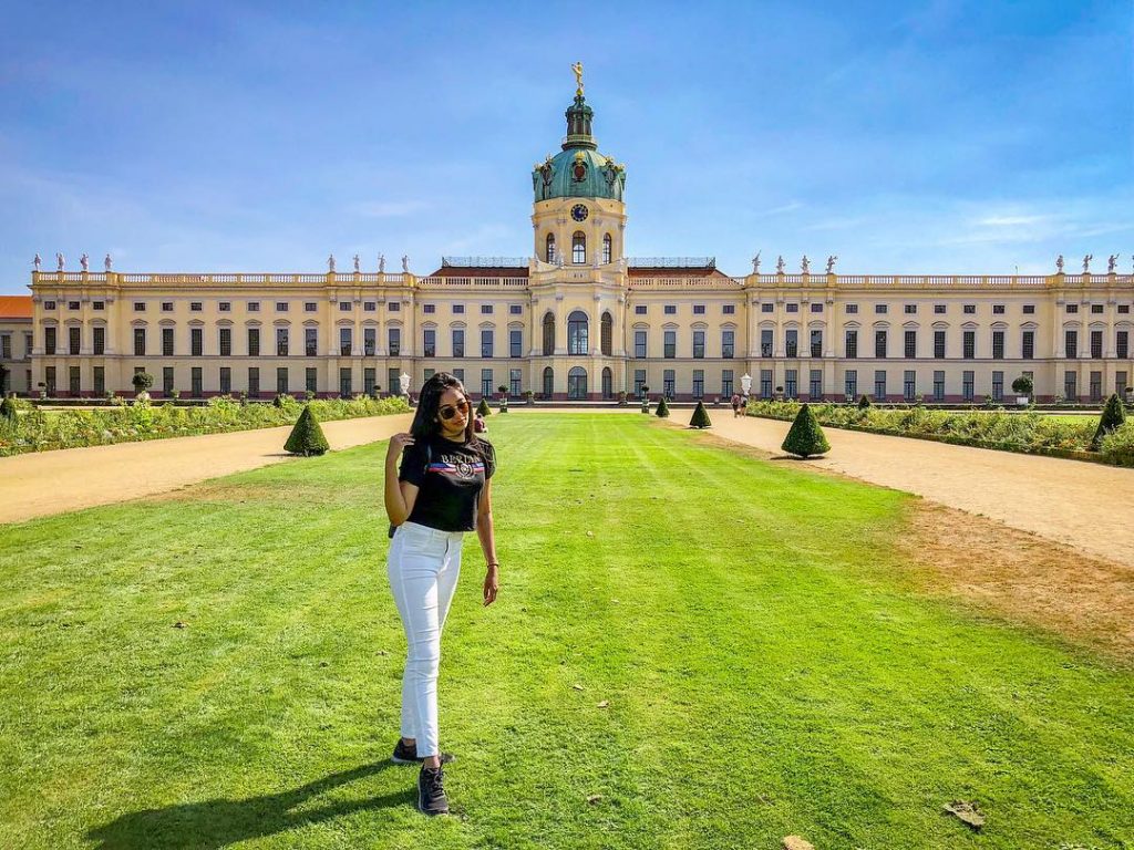Feeling royal at Charlottenburg Palace indeed the largest palace of Berlin! ????????. . .&hellip;