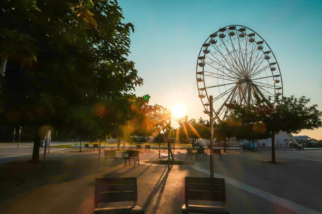 Share chairs under sun ️️ . Who would you wanna share it with you ?&hellip;