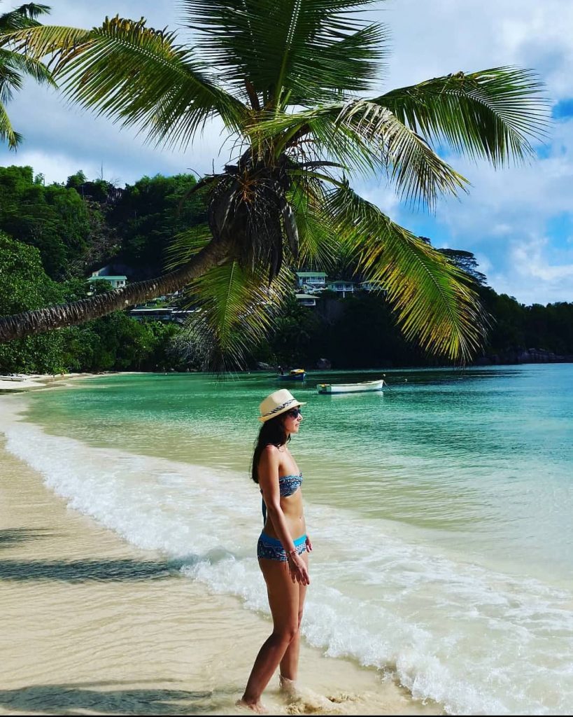 D-7 #holidays . . . . . #paradise #seychelles #wearetravelgirls #iamtb #femmetraveler #dametraveler #girlsdreamtravel&hellip;