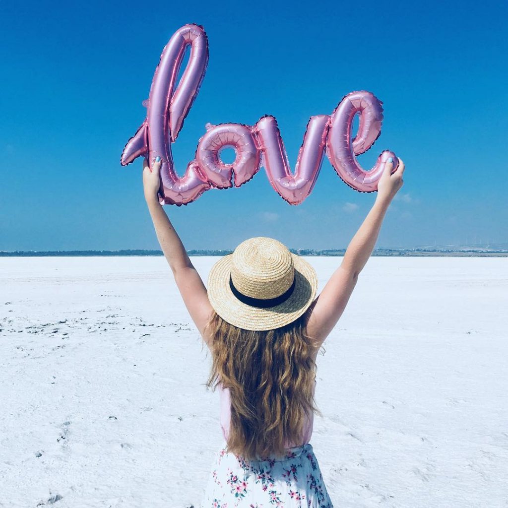 Magic moment ⠀ #cyprus #larnaka #sea #saltsea #moment #travel #traveltime #кипр #ларнака