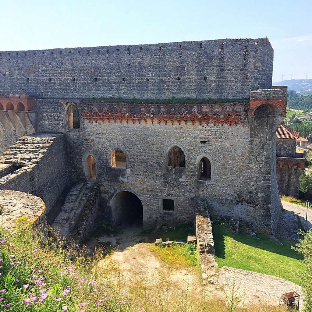 ???????? O castelo de Ourém é uma das mais inovadoras obras de arquitetura militar&hellip;