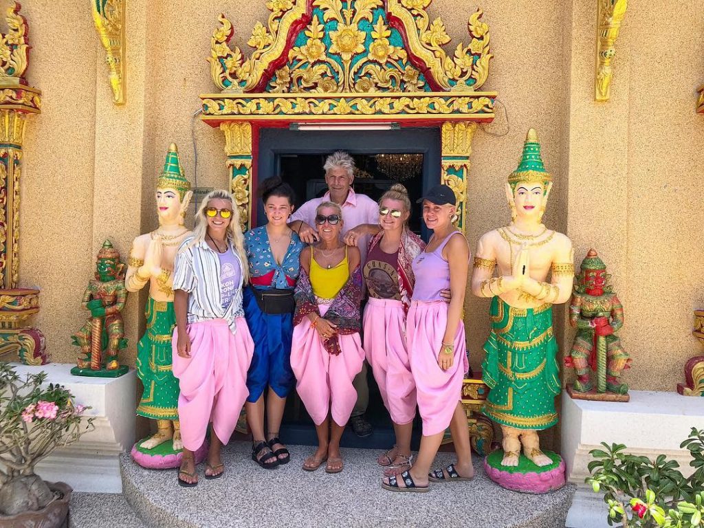 Last day exploring temples with the family