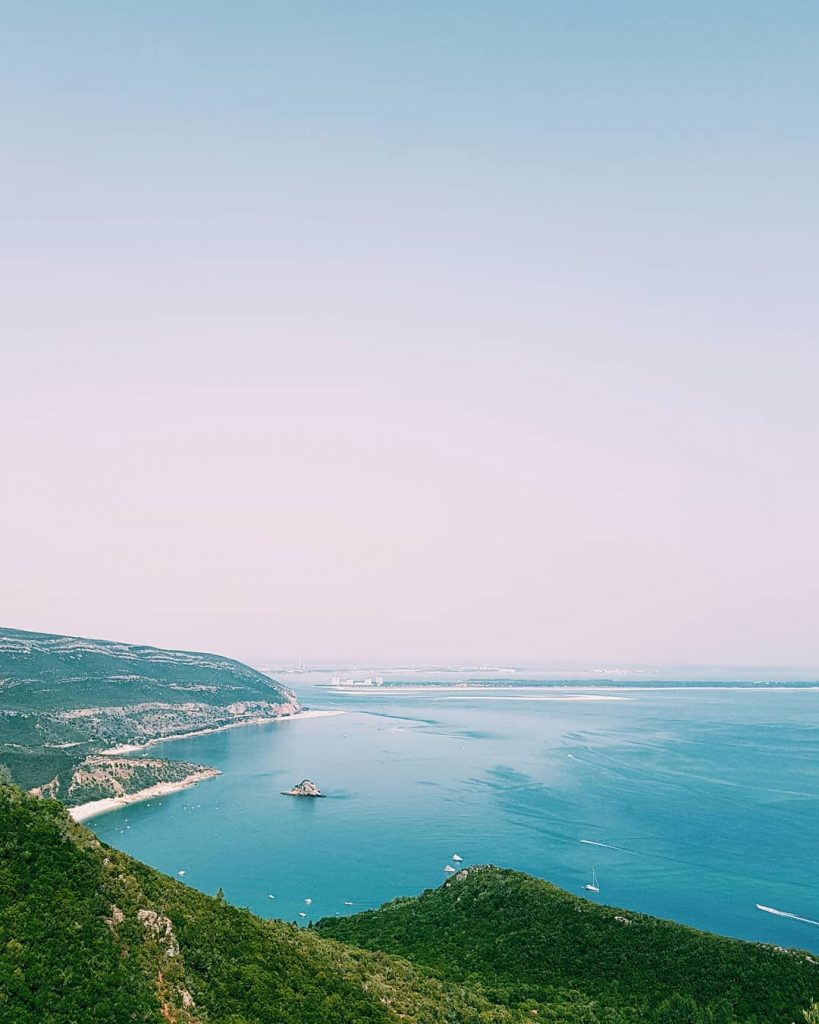 . . . #steetlife #girlaroundworld #paris #travelinladies #thegypsymovement #iamtb #parisienne #girlsthatwander #dreamingnature #createtoexplore&hellip;