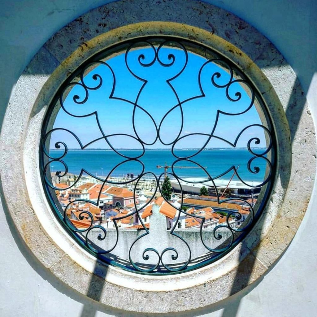 #miradourodesantaluzia #urlaub #holiday #sun #travel #enjoyyourlife #travelphotography #lissabon #lisboa #portugal #portuguese #atlantic #atlanticocean #architecturephotography…