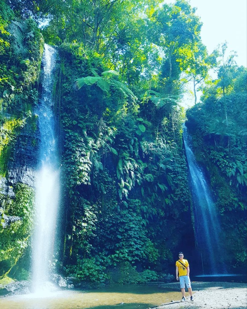 Twin waterfalls ! #twin #twinwaterfall #waterfall #waterfalls #forest #inforest #health #healthy #bnesimppl #travellingthroughtheworld #l4ls&hellip;