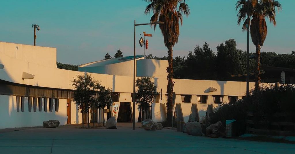 American style ???????? . Looks like #LA baby . What do you think about&hellip;