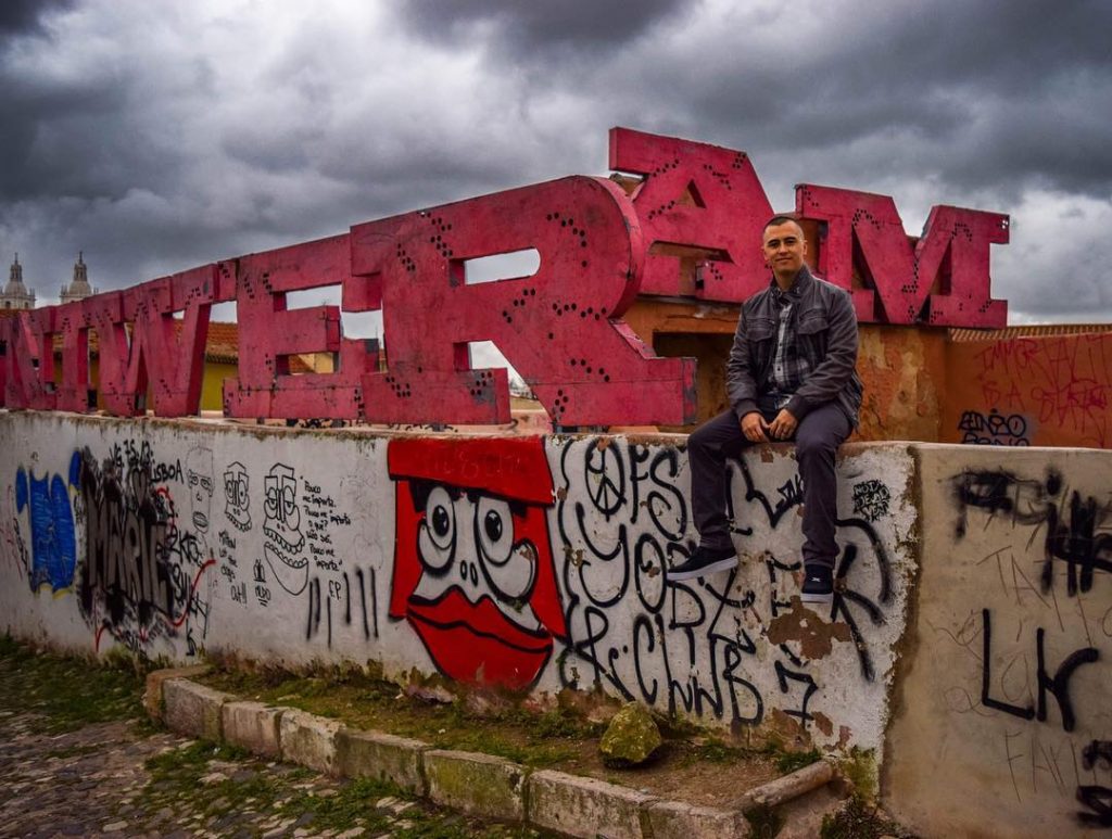 Found this really cool graffiti neighborhood. #travel #traveldiary #traveldiaries #travelphotography #worldtravel #iamtb #atalantaworld #lonelyplanet…