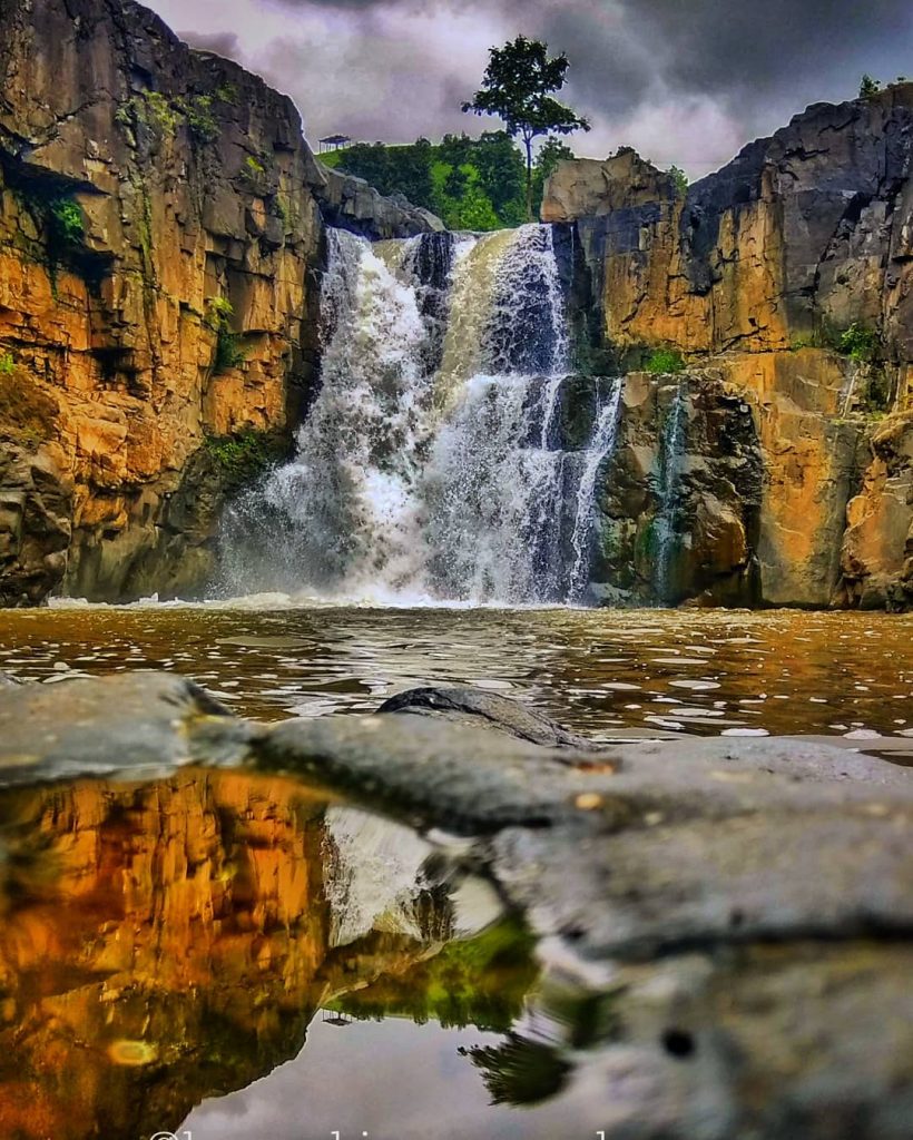 Beauty of nature at its best Zarwani waterfalls at shoolpaneshwar wildlife sanctuary near Narmada&hellip;