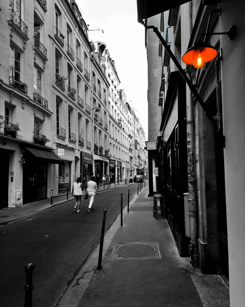 Paris ???????? #Paris #myparis #mastershoot #tousenbleu #iamatraveler #bnesimppl #earthescope #storyofearth #place #streetart #travelworld #nationaldestination&hellip;