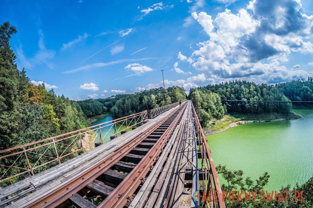 #poland in incredible! Every day we discover #beautifulplaces like this one in #pilchowice .…