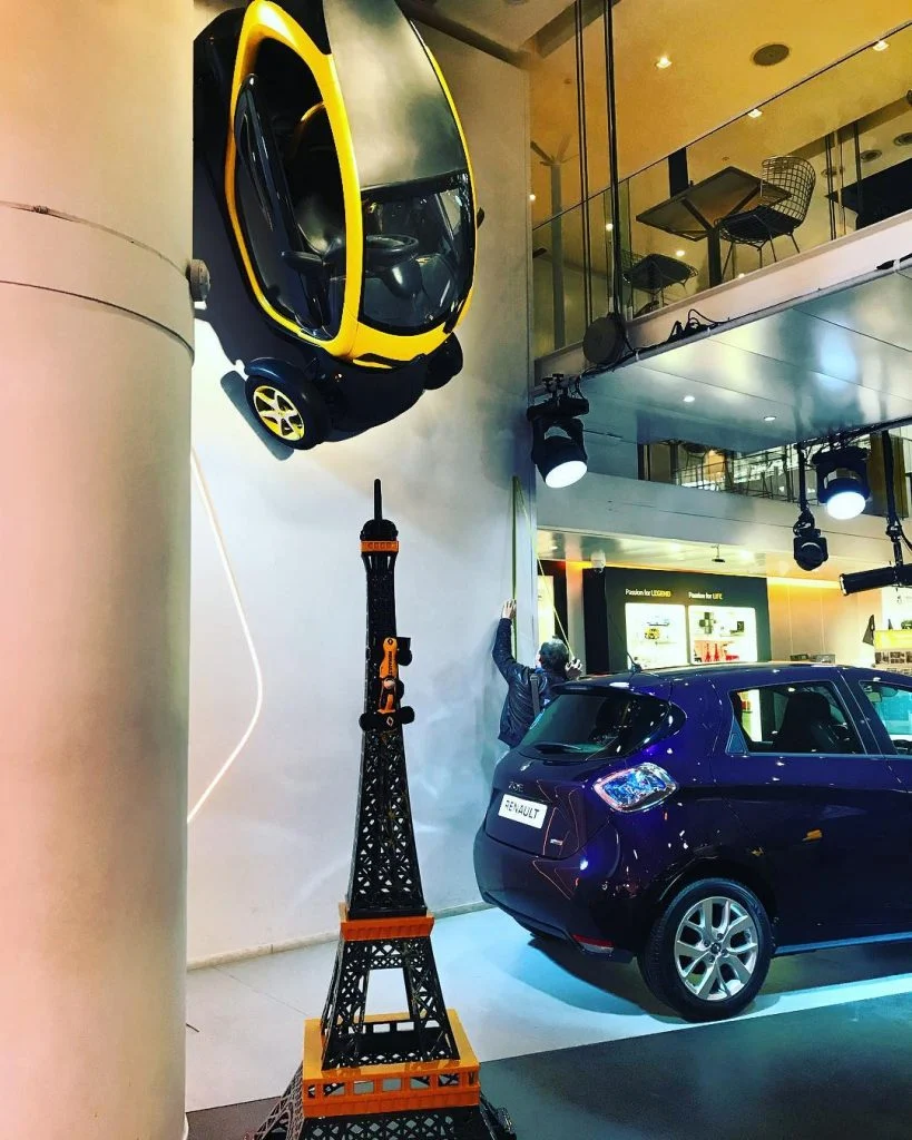 Visita a @lego en #paris #shopping #legoland #car #torreeiffel #lovetravel #travelblogger #blogger #bnesimppl