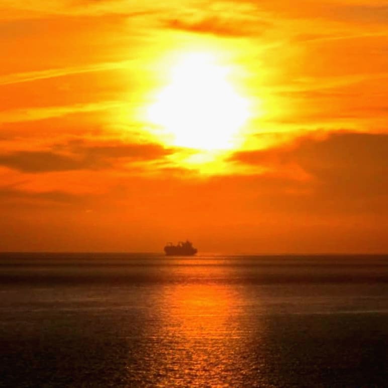 Morze Srodziemne “Wielki płomień rodzi się z małej iskry” Dante Alighieri . #travel #lovetravel&hellip;