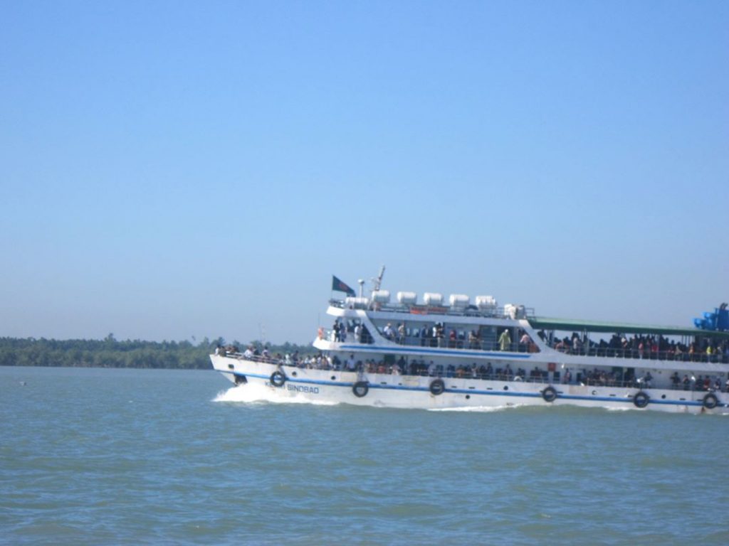At Saint Martin #hermanosviajeros #iloveamsterdam #sanfrancisco #igersnetherlands #winterlove #visitamsterdam #bnesimppl #loves_amsterdam #cityphotography #madeinsephora #topamsterdamphoto&hellip;