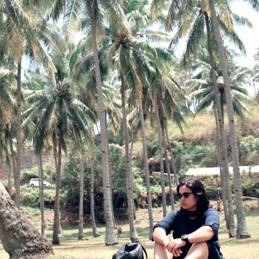 somewhere, something incredible is waiting to be known ───────•••─────── #travel #traveller #traveling #photooftheday #travelinglady&hellip;