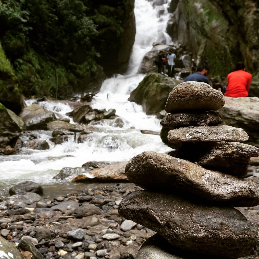 Sign that you’re getting lost in the right . . PS-Pile of stones in&hellip;