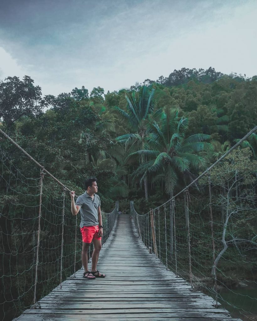 Bridge under a troubled #ExploReytion #travelph #travelworld #bnesimppl #travelphotos