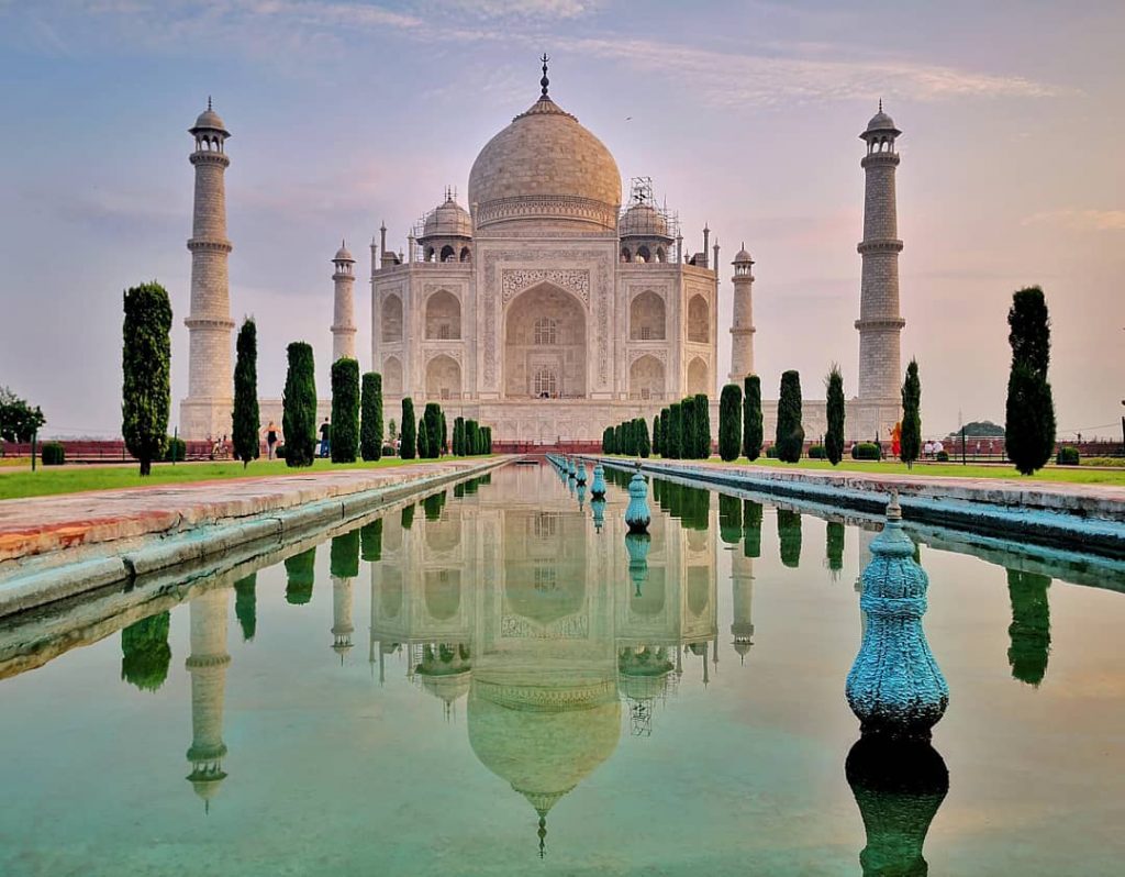 Spectacular. Surreal. Amazing. Worth the travel. Taj Mahal is just love. . . #japsjourneys&hellip;