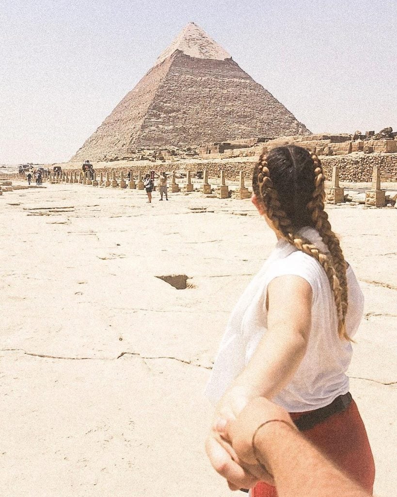 GIZA, EGIPTO ???????? Tras unas cuantas horas de aeropuertos por fin estamos en El&hellip;