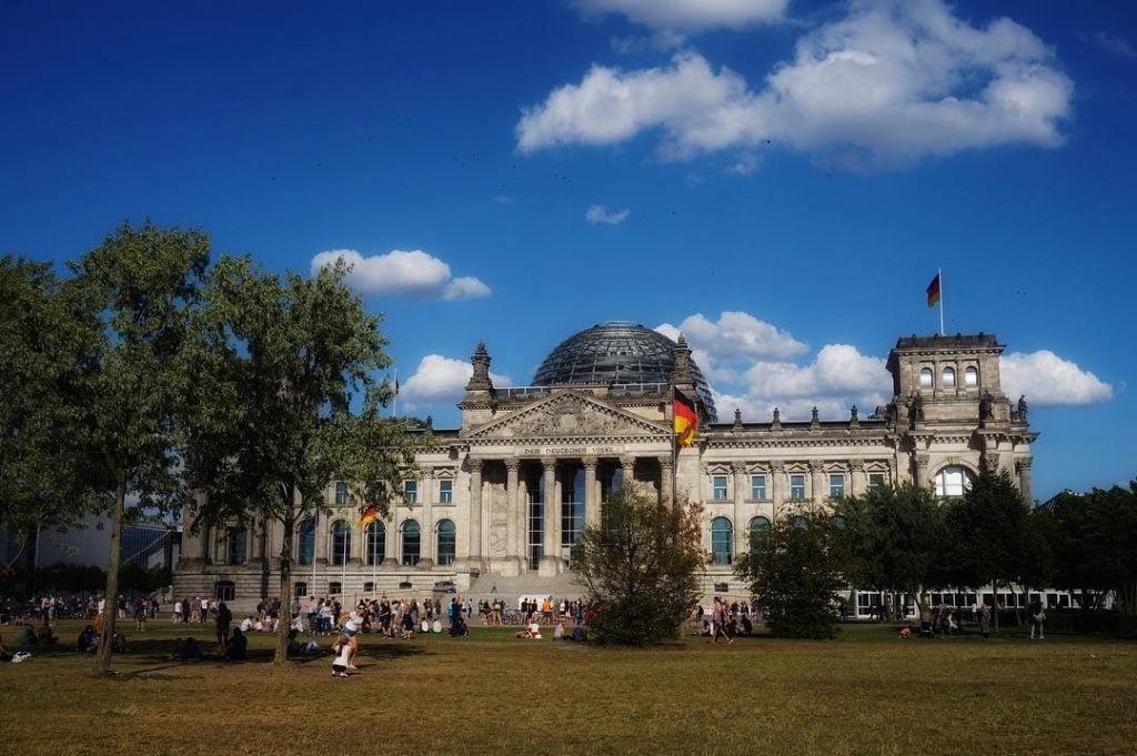 Tak pěkné místo a taková škaredá historie se s ním pojí #dnesletim #taggers #ig_germany…