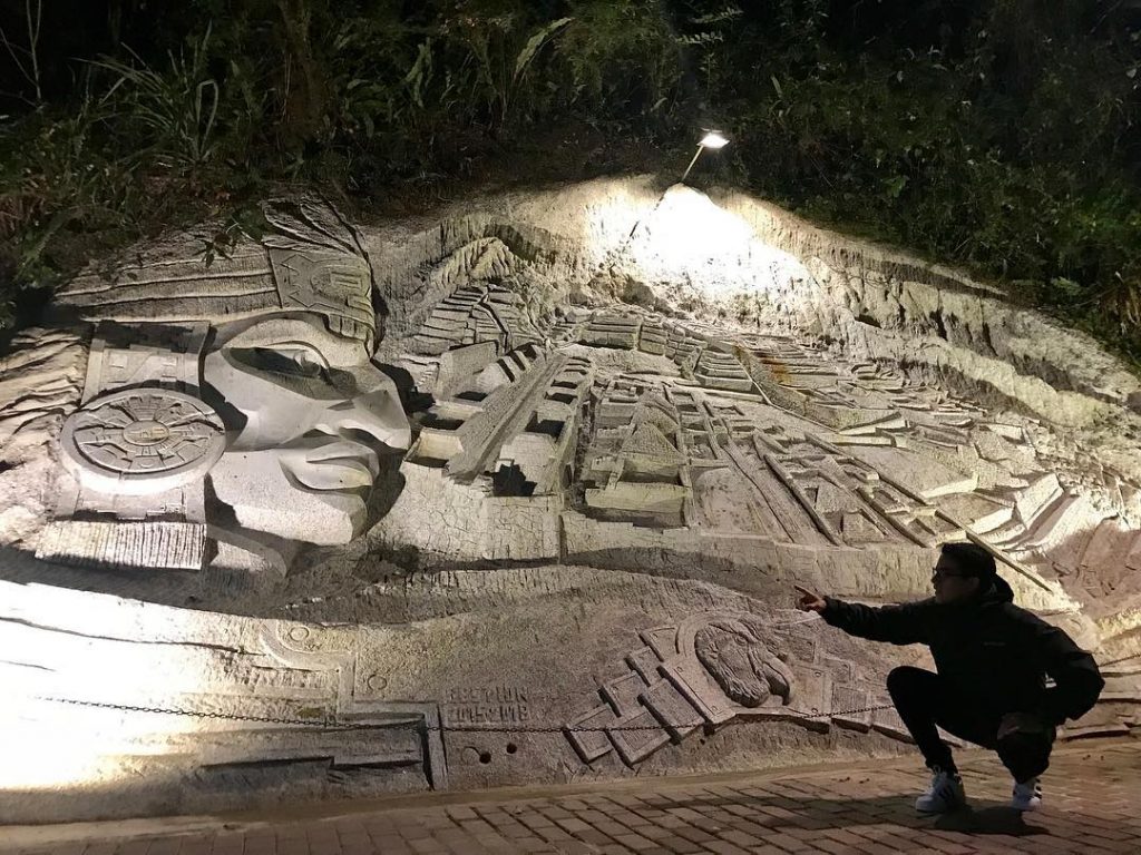 La obra “Machu Picchu” trabajada por los artistas Willy Sama, Rubén Mamani, Edwin Huamán&hellip;