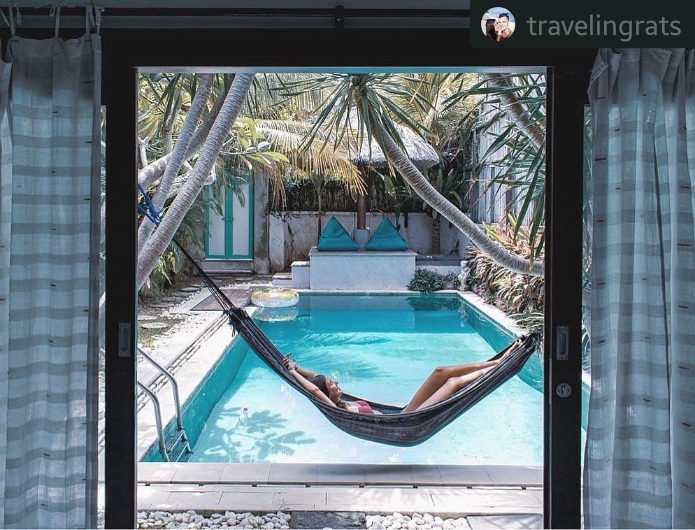 Je něco lepšího, než taková pohoda na Bali? @travelingrats si užívají, co to jde!&hellip;