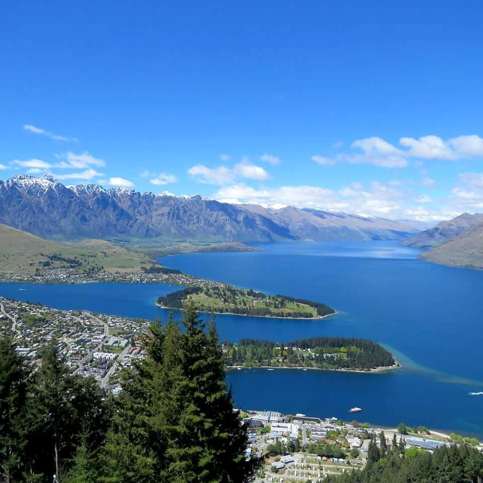 Nowa Zelandia Queenstown “Gdziekolwiek zmierzasz, staje się częścią ciebie”- Anita Densai . #newzealand #queenstown&hellip;