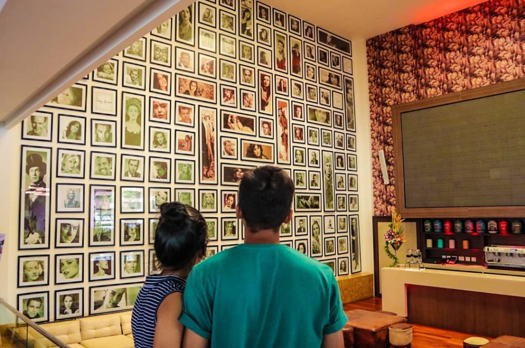 Happy World Photographers Day #goabeachresort #goa #tlpicks #travelingram #photooftheday #picoftheday #planethollywoodresortgoa #classywall #classycorner #coupletravel&hellip;