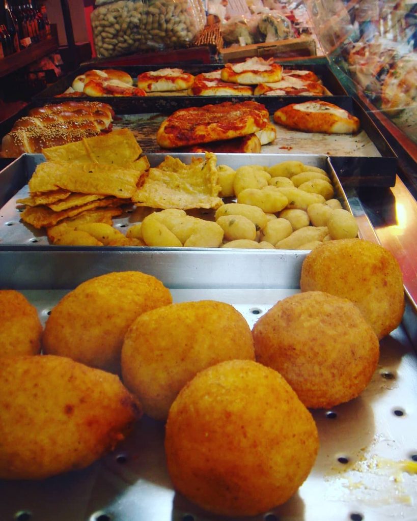 Sicily ???????? best food in the world ️ #palermo #streetfood #foodporn #food #dallasblogger #bnesimppl&hellip;