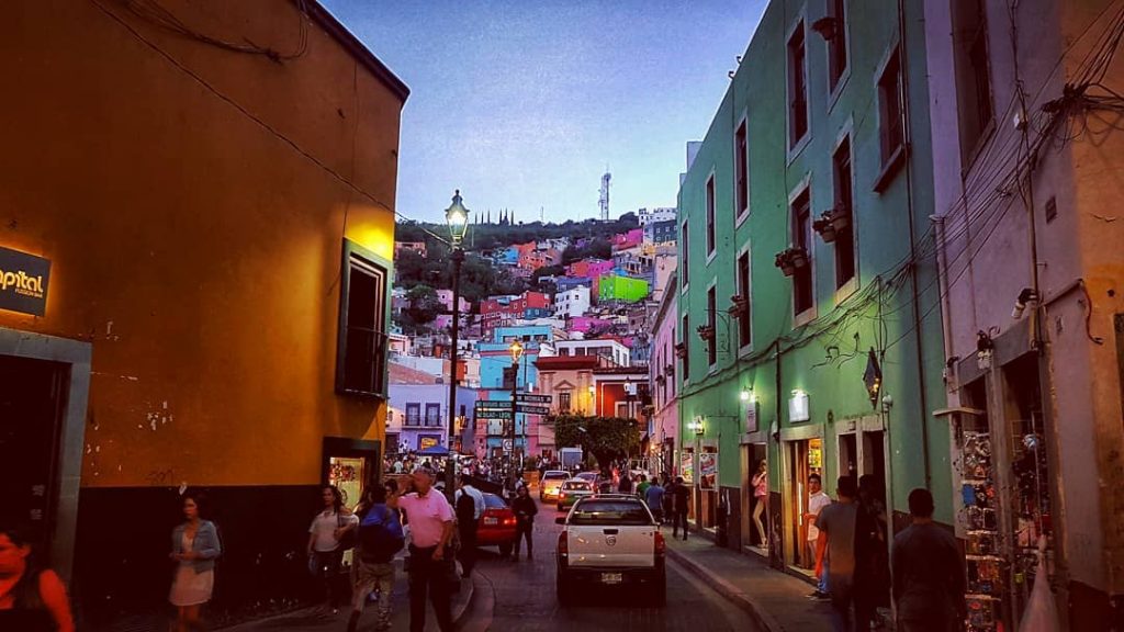 Atardecer en Guanajuato. #demochilazo #vivemexico #mexico_maravilloso #lovesmexico #mexicodesconocido #pasionxmexico #instamexicanos #mexicoamazing #travel #travelblogger #travelpics&hellip;