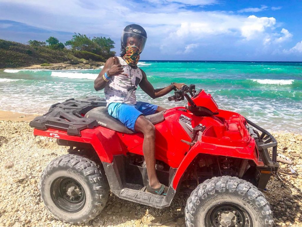 Jamaica, no problem! @chukkacaribbean