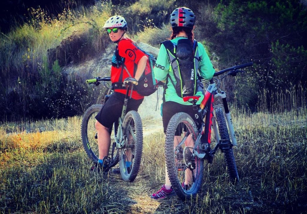 #BIKEGIRL #RIDELIKEAGIRL #BIKEGIRLS #GIRLSONBIKES #VENUSBIKES #BIKEPORN #CYCLINGPHOTO #CYCLINGPHOTOGRAPHY #CYCLINGSELFIE #CYCLINGSHOTS #CYCLINGPICS #CYCLESTYLE #CYCLECHIC #ROADPORN…