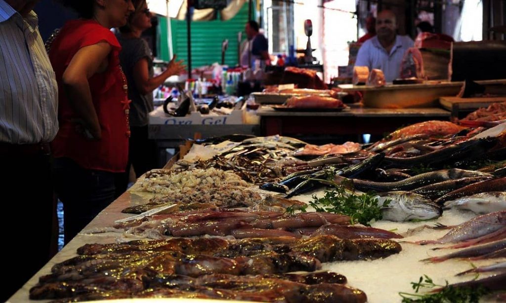 Sicily ???????? outdoor market #palermo #food #fish #freshfish #dallasblogger #bnesimppl #lifewelltravelled #wanderlust #ladiesgoneglobal #beautifulmatters&hellip;