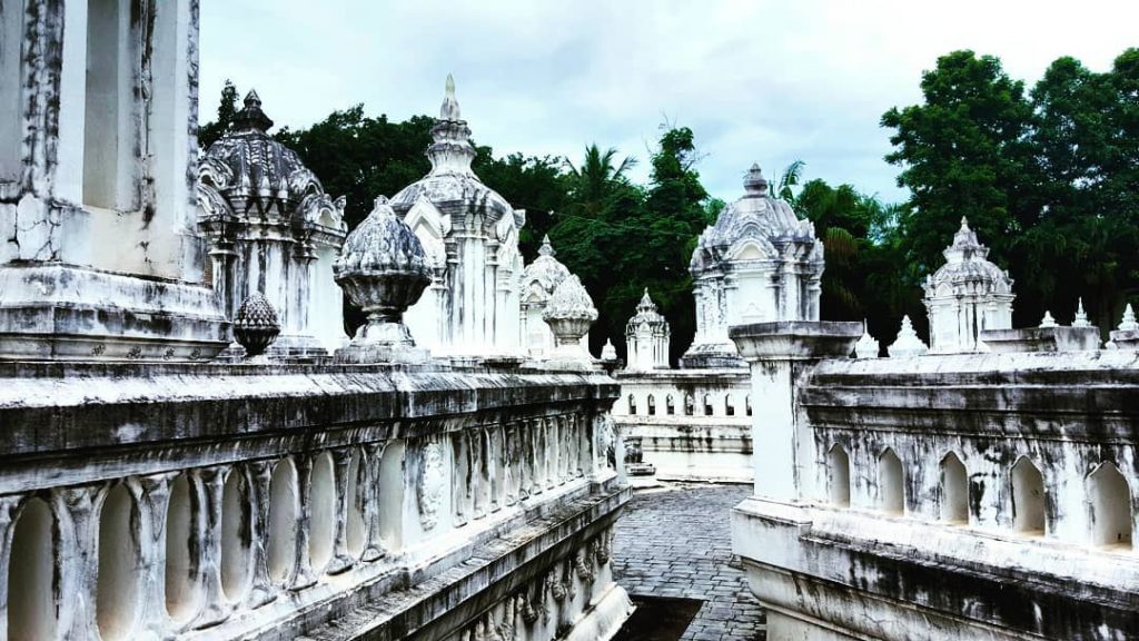 #watsuandok #chiangmai #travel #temple #thailand #thailandculture #photography #travelblogger #travelthroughlenses #beautifulcolours #travellingmakesmehappy #culture #nature #naturephotography&hellip;