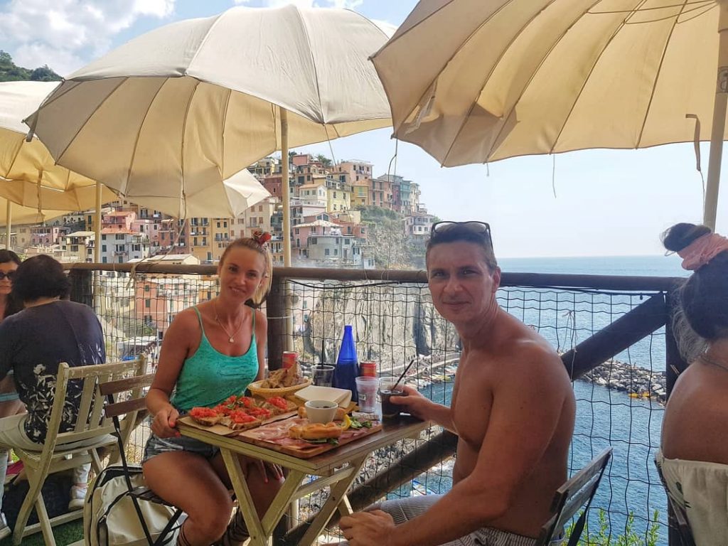 You and Me … @giuseppecutrupi Manarola, Cinque Terre ???????? _______________________________________________ #manarola #cinqueterre #nessundormacinqueterre #liguria&hellip;