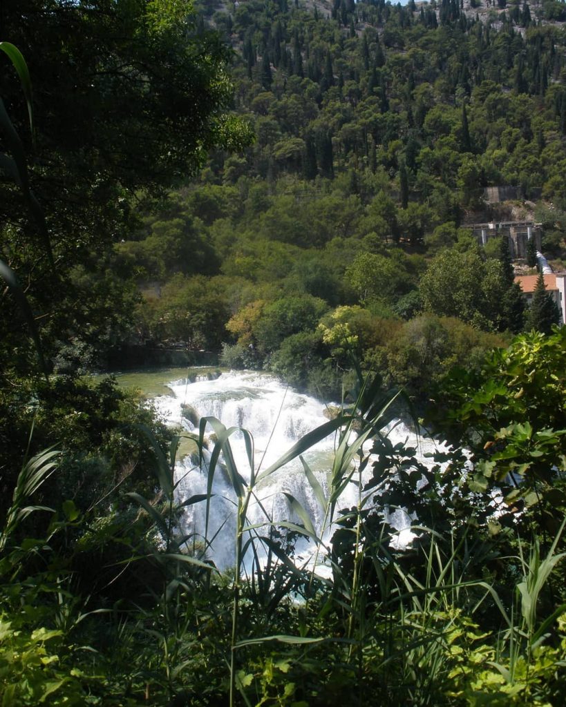 Krka . . . . . . #krkawaterfalls #krkariver #krkanationalparkcroatia #krka #krkanationalpark #krkafalls #croatiafullofnature&hellip;