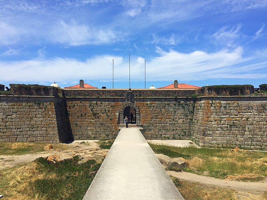 ???????? Castelo do Queijo é o nome popular dado ao Forte de São Francisco&hellip;