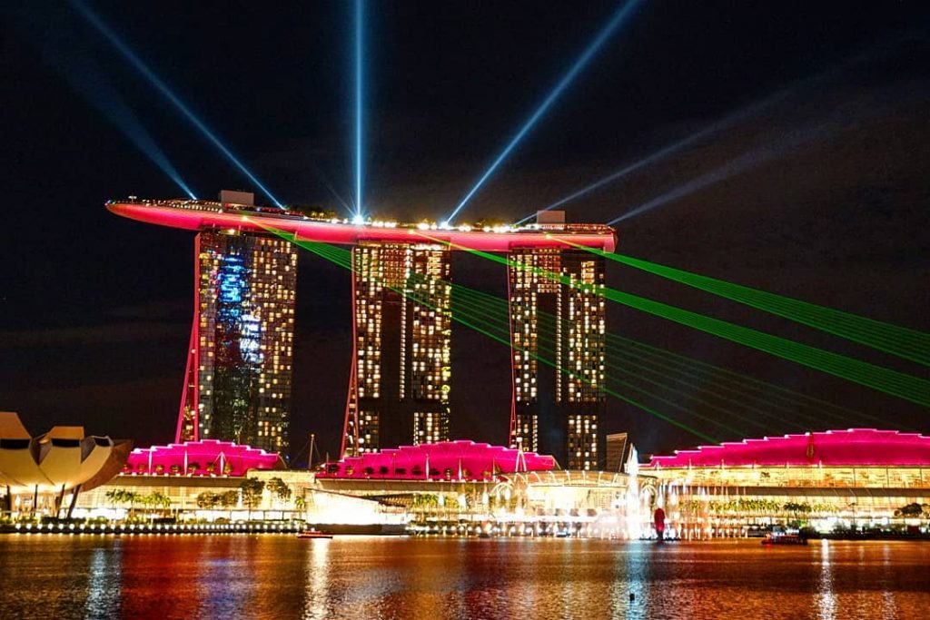 Marina Bay Sands #travelto #sourcedadventures #mustdotravels #travelingsnaps #theglobewanderer #livelovetheworld #travel_awesome #straythecourse #nomadnificent #vibetravel #wanderlust&hellip;