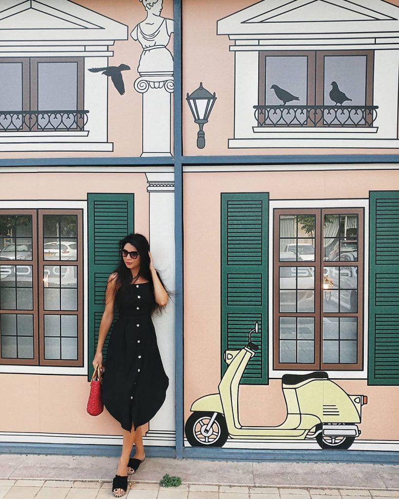 . . . . . #ladyinblack #blackdress #lifeinisrael #israellife #haifa #mymagicalmoments #beyourself #beautifulworld&hellip;