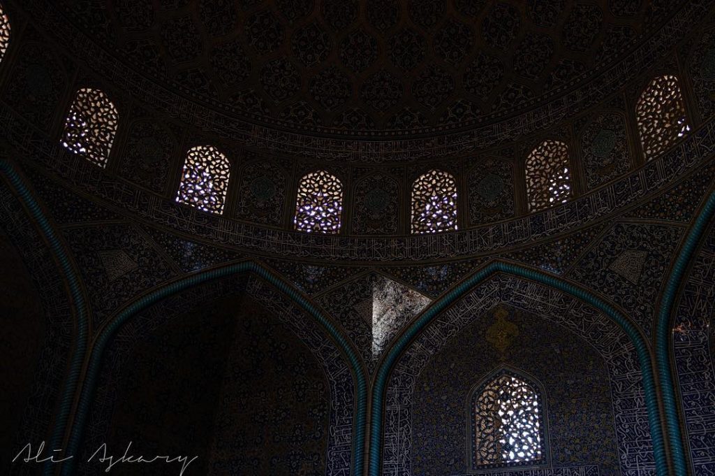 مسجد شیخ لطف‌الله #isfahan #iran #sheikhlotfollahmosque #exploring #travel #outdooradventure #advanture #mountains #visitiran #iranissafe #seeyouiniran&hellip;