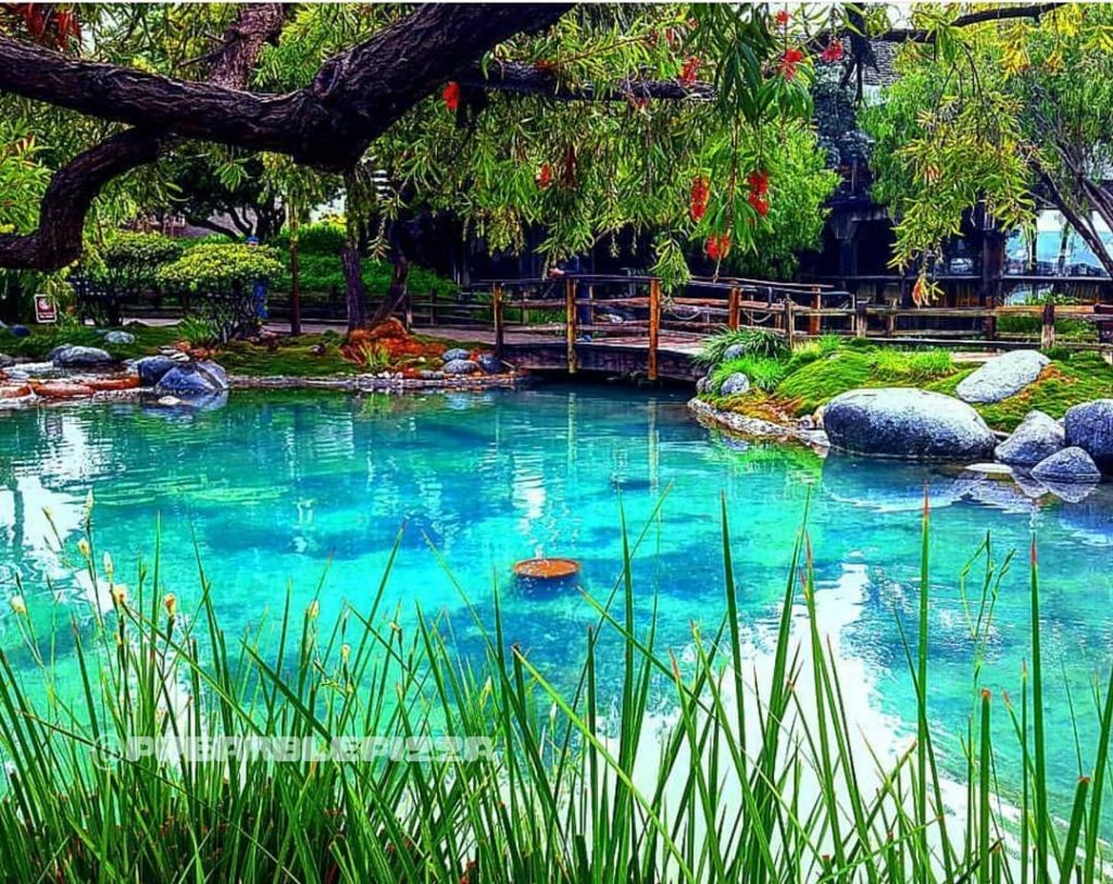 What lies on the other side? #california #californian #seaport #seaportvillage #sandiego #southerncalifornia #insta #instapic&hellip;