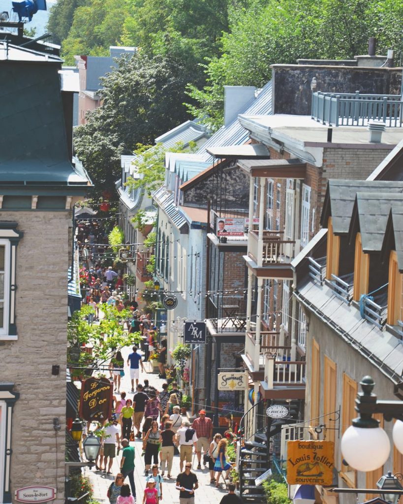 Quebec City, Canada. #quebecmoments #quebecoriginal #quebeccity #imagesofcanada #tourcanada #explorecanada #unlimitedcanada #canadavacations #unlimitedadventure #canadasworld #livelovecanada…
