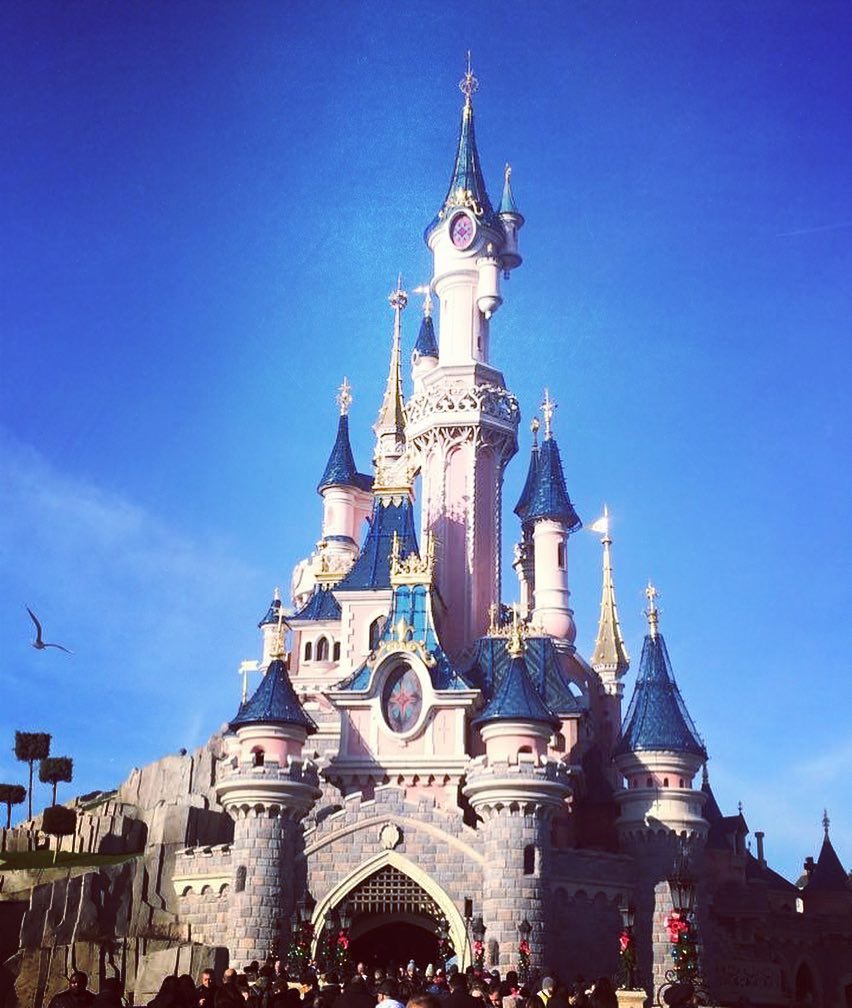 Disneyland Paris’ Sleeping Beauty Castle! I love the color and I thought it looked&hellip;