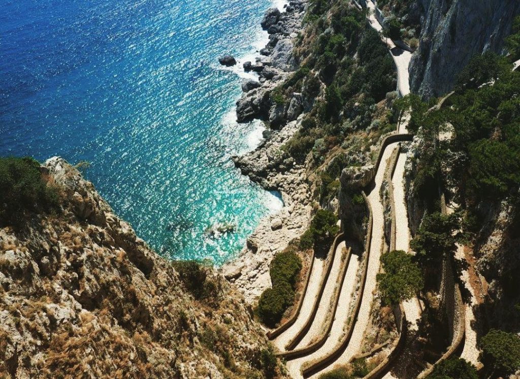 There is always another way to go down #amalficoast #italy #lovetravel #paymetotravel #memories #colors…