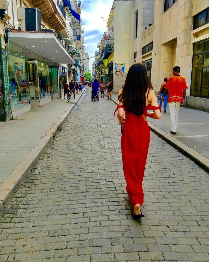 Havana???????? . . #town #Havana #Cuba #instagood #cars #キューバ #ハバナ#???????? #outfit #colorful #ootd #outfitoftheday…